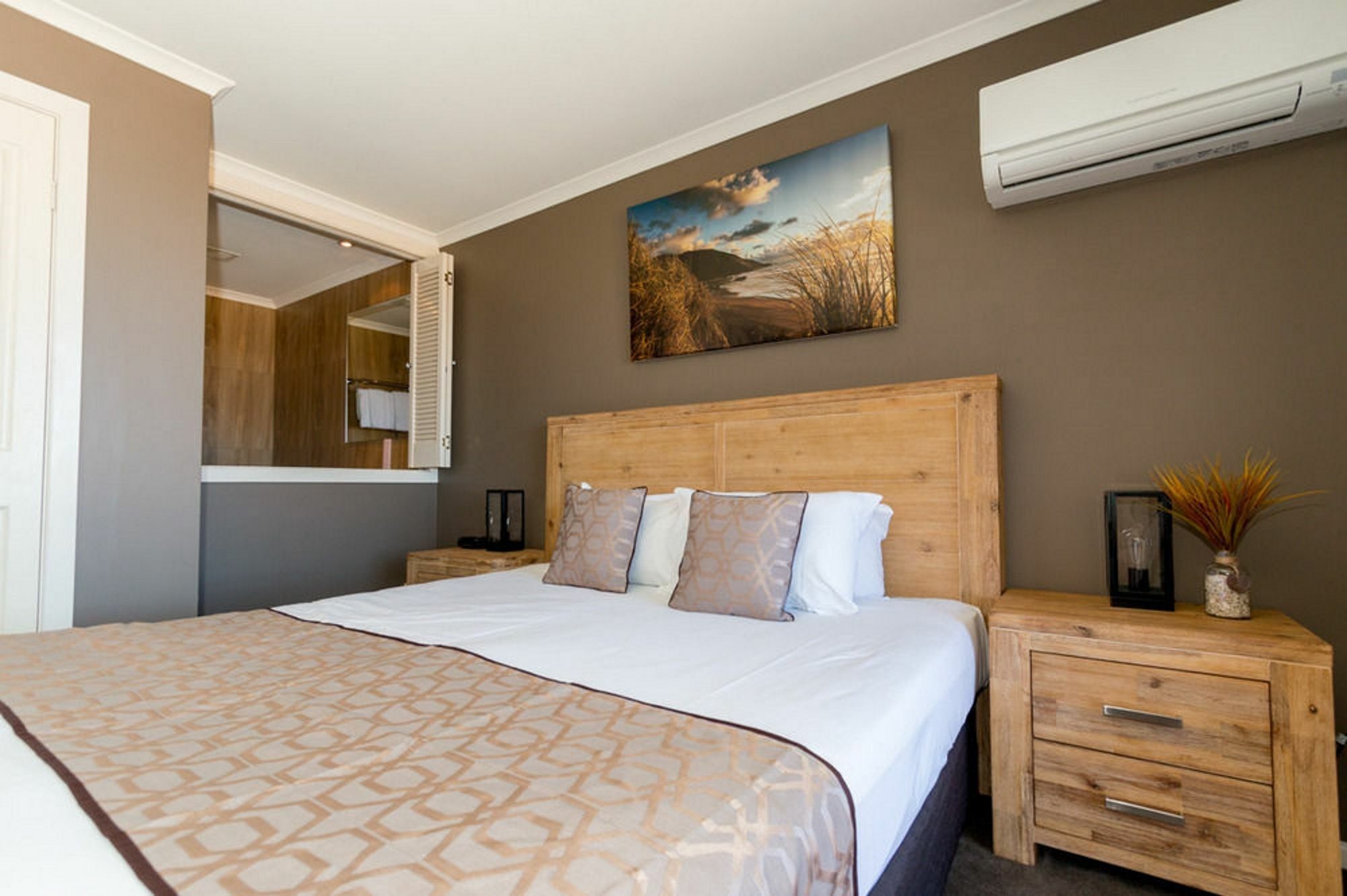 Korora Beach Haven Executive Apartments מראה חיצוני תמונה